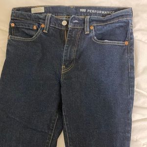 levi’s premium performance dark wash jeans size W31 L30